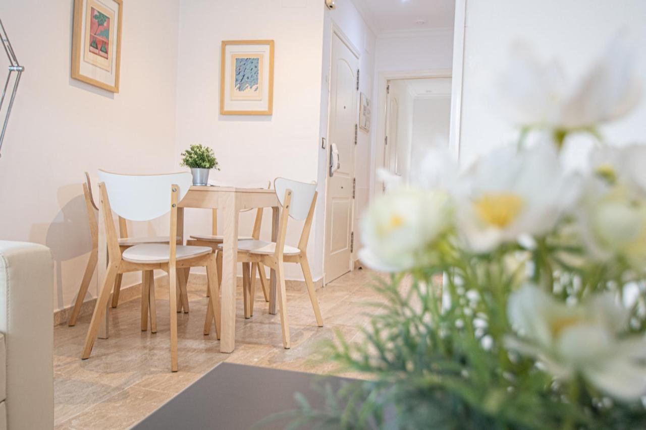 Apartamento Las Letras Gaditanas กาดิซ ภายนอก รูปภาพ