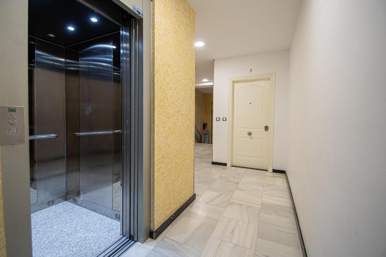Apartamento Las Letras Gaditanas กาดิซ ภายนอก รูปภาพ