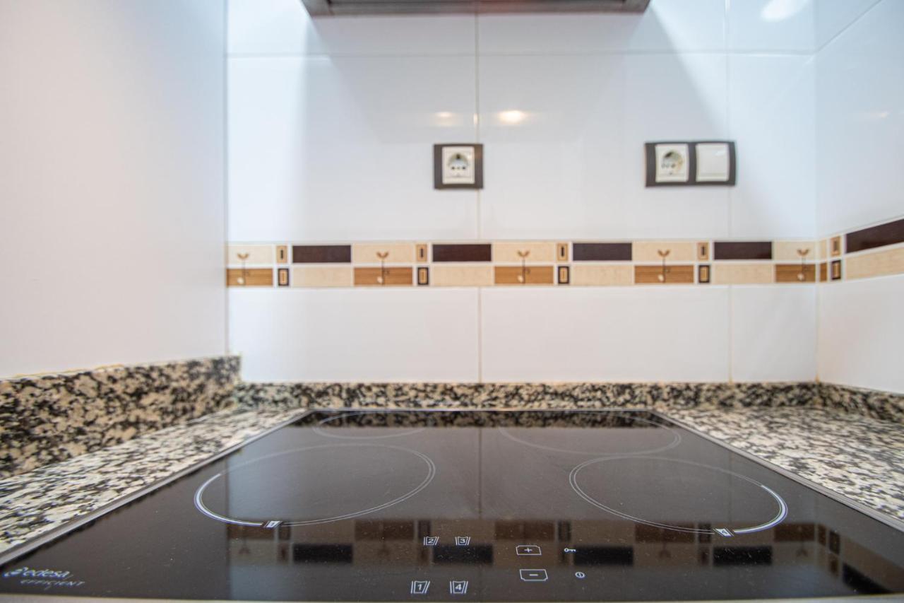 Apartamento Las Letras Gaditanas กาดิซ ภายนอก รูปภาพ